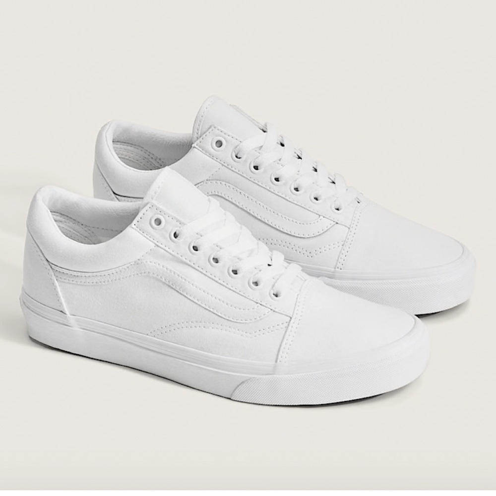 Vans Women’s Old Skool Canvas Shoe